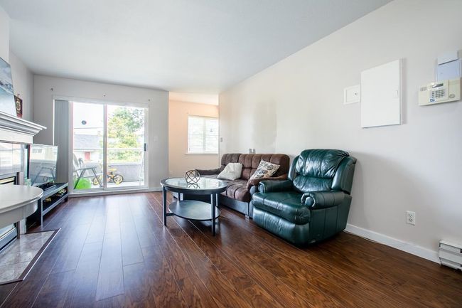 202 - 6930 Balmoral Street, Townhouse with 2 bedrooms, 1 bathrooms and 2 parking in Burnaby BC | Image 5