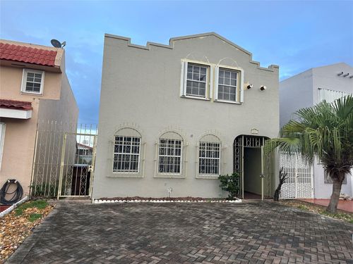 4281 W 10th Ct, Hialeah, FL, 33012-4182 | Card Image