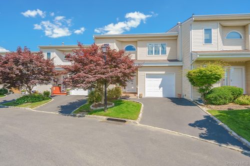 405-140 Atlantic Ave, Hempstead, NY, 11550-1138 | Card Image