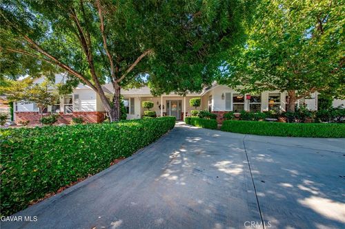 40505 90th St W, Leona Valley, CA, 93551-7210 | Card Image