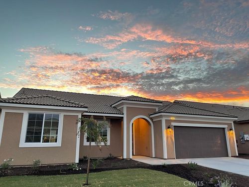 3414 N Oakwood St, Visalia, CA, 93291-7791 | Card Image