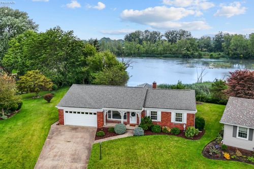 1841 Bauer Ave, Sandusky, OH, 44870-5061 | Card Image