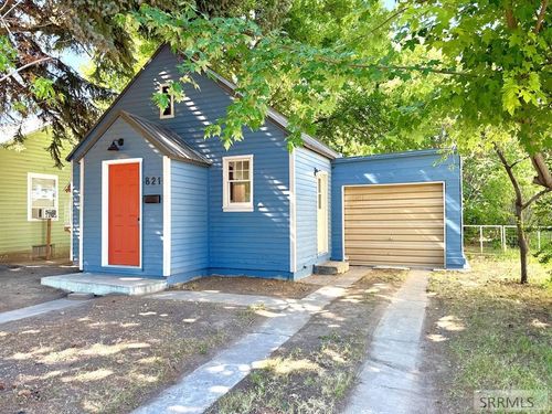 821 10th St, Idaho Falls, ID, 83404-5004 | Card Image