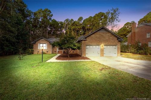 7559 Firethorn Dr, Fayetteville, NC, 28311-9223 | Card Image