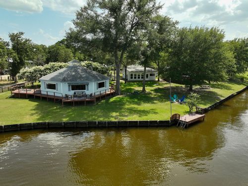 20559 Red Bud Ct, Thornton, TX, 76687-2501 | Card Image