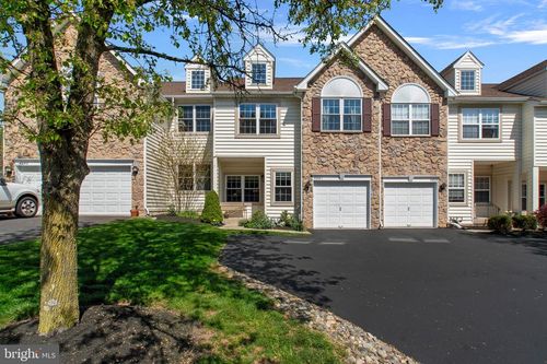 4641 Old Oak Rd, DOYLESTOWN, PA, 18902-8813 | Card Image