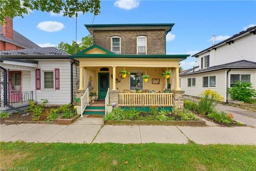 122 William St, Brantford, ON, N3T3L1 | Card Image