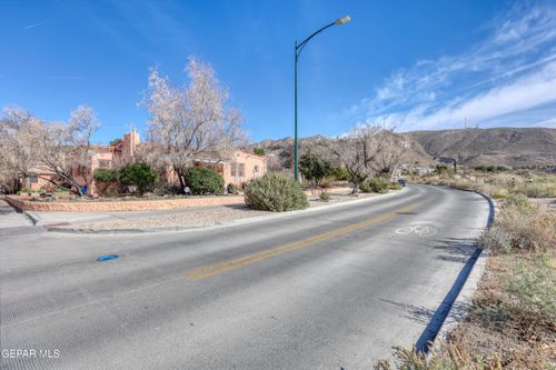 b-1101 E Robinson Avenue, El Paso, TX, 79902 | Card Image