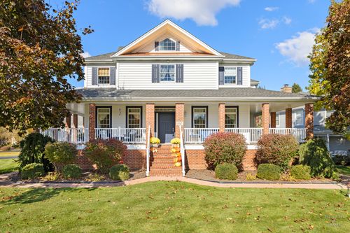 1 Calais Ct, Oakwood Hills, IL, 60013-1169 | Card Image