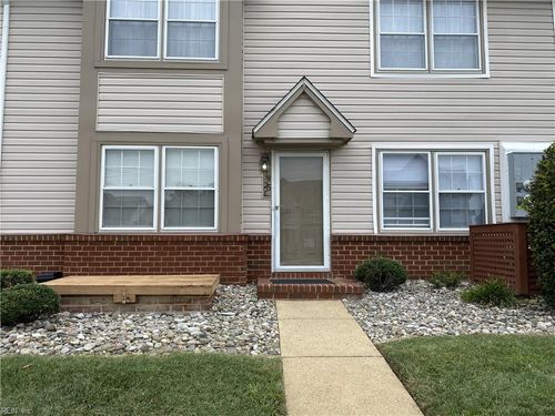 3825 E Rivanna River Reach, Portsmouth, VA, 23703-5442 | Card Image