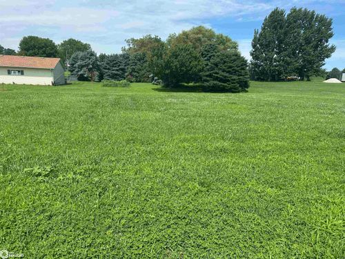 806 Jones St, Walnut, IA, 51577-6048 | Card Image