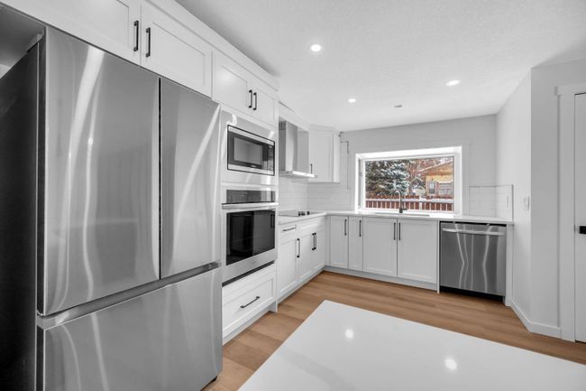 741 120 Avenue Sw, Home with 4 bedrooms, 3 bathrooms and 4 parking in Calgary AB | Image 32