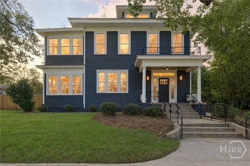 111 E 49th St, Savannah, GA, 31405-2133 | Card Image