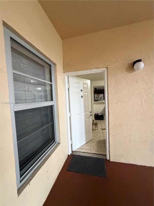 616-15325 Sw 106th Ter, Miami, FL, 33196 | Card Image