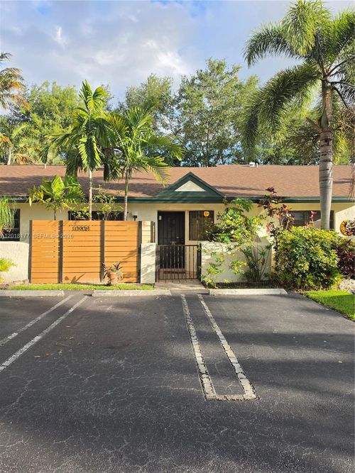 215-10908 Sw 72nd St, Miami, FL, 33173 | Card Image