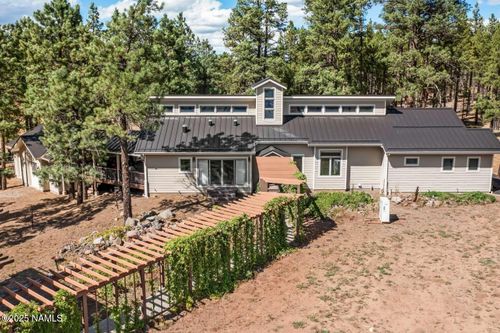 995 N Transwestern Pump Rd, Bellemont, AZ, 86015-5142 | Card Image