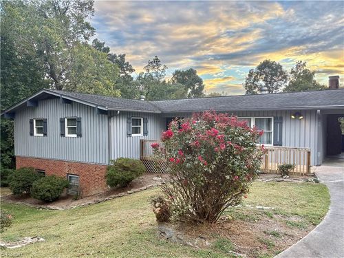 453 Ledford Cir, High Point, NC, 27265-9288 | Card Image