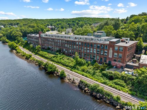 unit-215b-68 Thermos Ave, Norwich, CT, 06360-6949 | Card Image