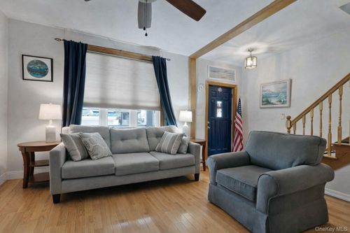 148 Beach 93rd St, Rockaway Beach, NY, 11693-1515 | Card Image