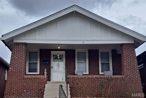 5205 S Kingshighway Blvd, Saint Louis, MO, 63109-2924 | Card Image