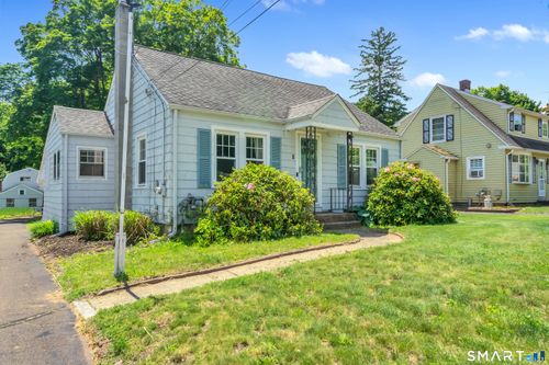 8 Bailey Ave, Wallingford, CT, 06492-1602 | Card Image