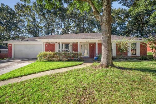 6293 Woodside Dr S, Theodore, AL, 36582-3913 | Card Image