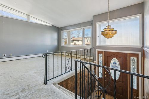 11 Centennial Dr, Garnerville, NY, 10923-1105 | Card Image