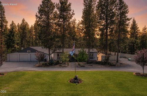 15775 Twin Dr, La Pine, OR, 97739-9062 | Card Image
