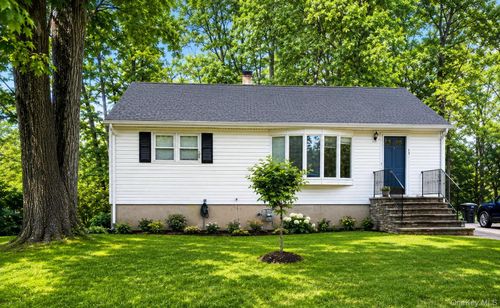 15 Samuel Rd, Spring Valley, NY, 10977-6506 | Card Image