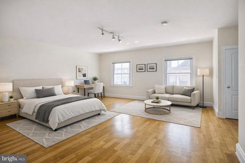 4f-1701 Spruce St, PHILADELPHIA, PA, 19103-6233 | Card Image