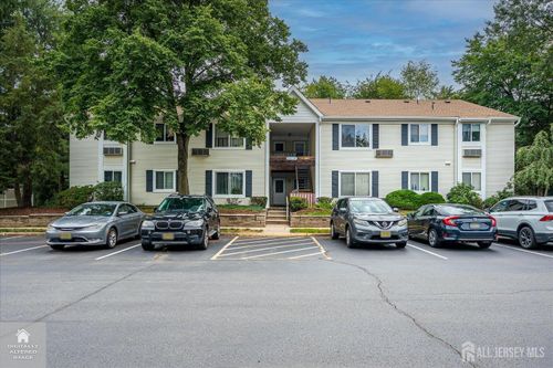 6 Norwich Pl, Somerset, NJ, 08873-4912 | Card Image