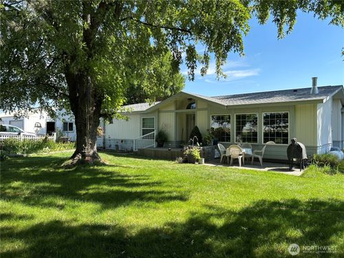 6997 Bacon Ln Ne, Moses Lake, WA, 98837-8249 | Card Image