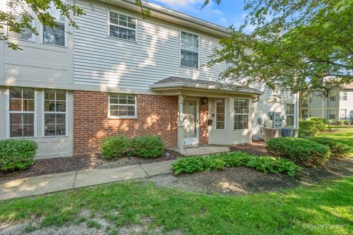 2147 Stirling Ct, Hanover Park, IL, 60133-2961 | Card Image