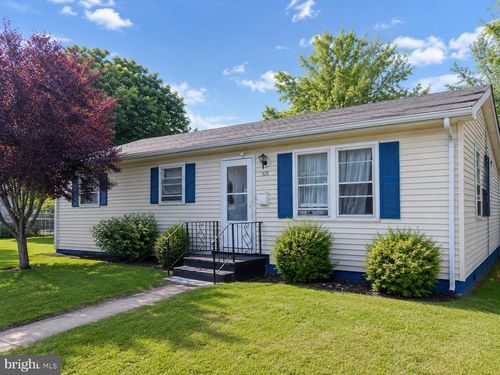 708 Woolford St, SEAFORD, DE, 19973-2863 | Card Image