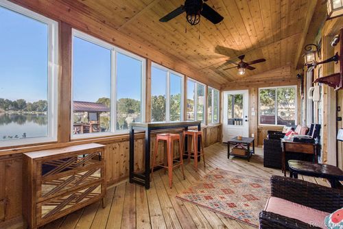 2509 Rubbins Rd, Howell, MI, 48843-8959 | Card Image