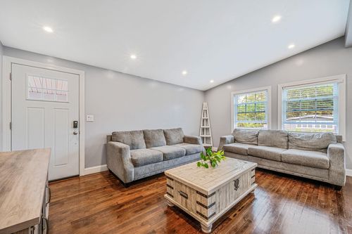 30 Crestwood Ln, Lake Ronkonkoma, NY, 11779-1912 | Card Image