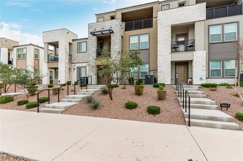 1111 Heliodor Ave, Henderson, NV, 89011-1561 | Card Image