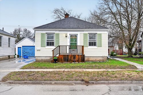 452 Hamilton St, Peterborough, ON, K9J4B9 | Card Image