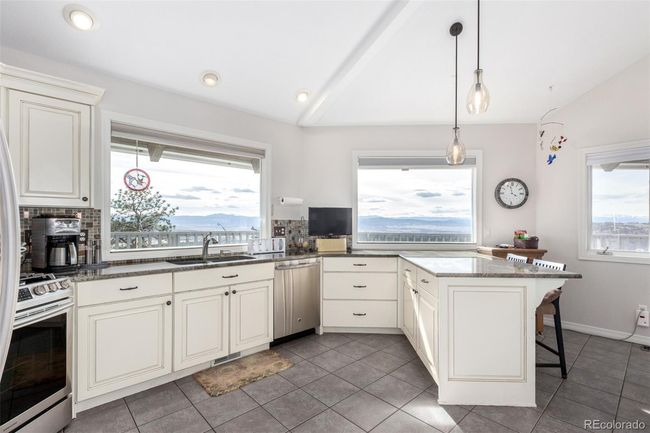 5271 N Mesa Dr, House other with 4 bedrooms, 4 bathrooms and 2 parking in Castle Rock CO | Image 12