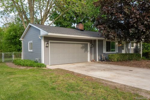 1284 Bell Coney, Wixom, MI, 48393-1501 | Card Image