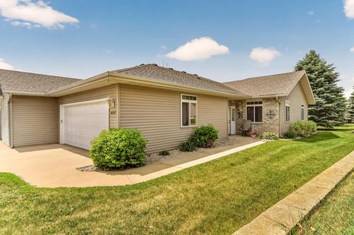 4207 Redhawk Dr Se, Rochester, MN, 55904-7820 | Card Image