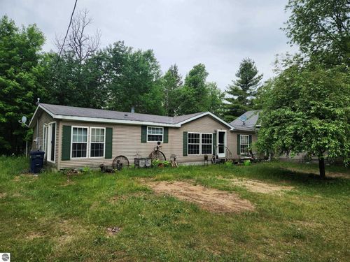5948 Kniss Rd Se, Kalkaska, MI, 49646-9279 | Card Image