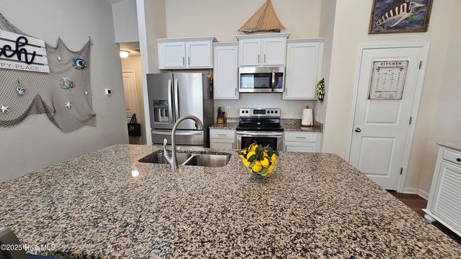 1905 Coleman Lake Dr, Townhouse with 3 bedrooms, 2 bathrooms and 2 parking in Carolina Shores NC | Image 8