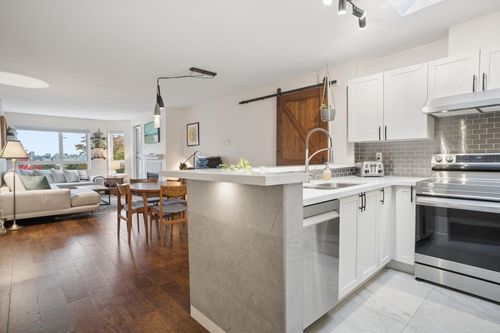 305-1707 Charles St, Vancouver, BC, V5L2T6 | Card Image