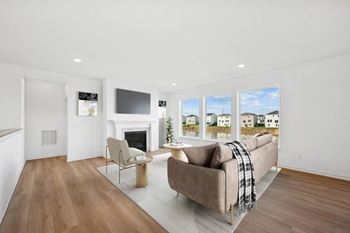 11649 Harbor Cir N, Osseo, MN, 55369 | Card Image