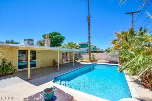 2198 Palora Ave, Las Vegas, NV, 89169-1882 | Card Image