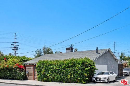 5205 Agnes Avenue, Valley Village, CA, 91607 | Card Image