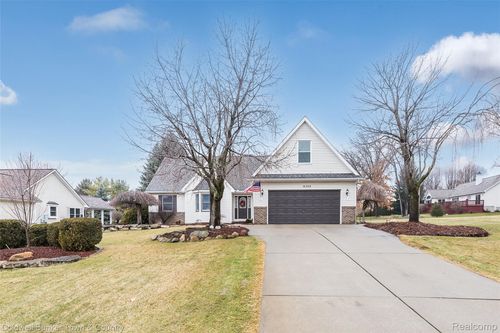 6322 E Horseshoe Trl, Linden, MI, 48451-8939 | Card Image