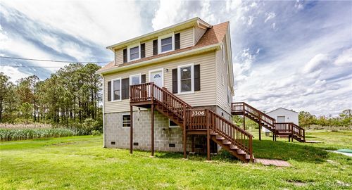 3306 Browns Bay Rd, Hayes, VA, 23072-4218 | Card Image
