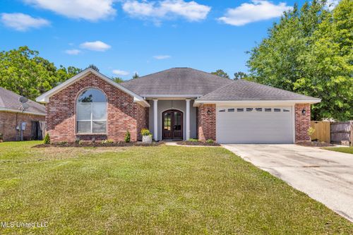 6809 Westwind Dr, Biloxi, MS, 39532-6601 | Card Image